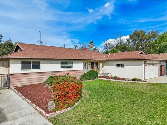 Attached, Backyard, Exterior, Facade, Ranch