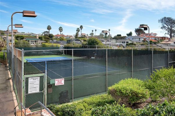 Exterior, Tennis Courts