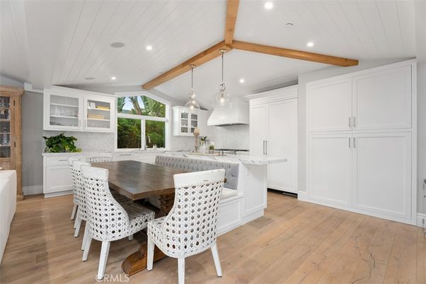 Dining room, Interior, Kitchen, Pendant Lights, Recessed Lighting, Wooden Beams, Wood Texture Flooring
