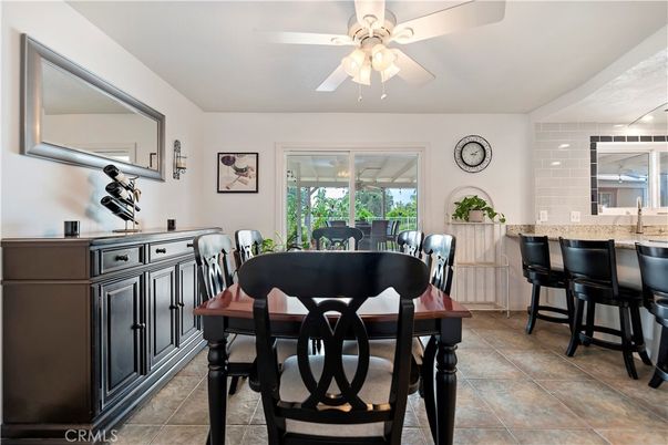 Dining room, Interior
