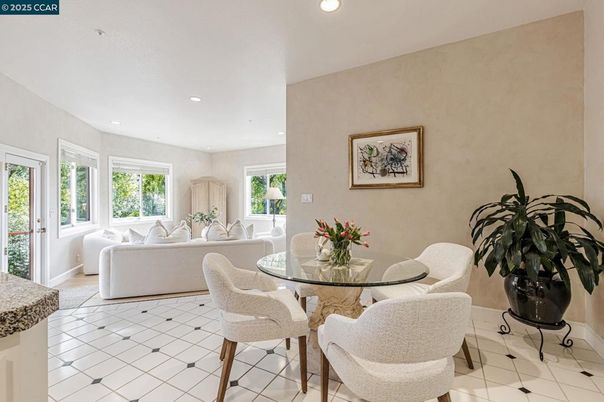 Dining room, Interior, Living room, Recessed Lighting