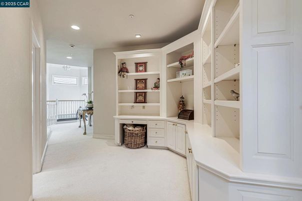 Interior, Recessed Lighting, Walk-in Closets