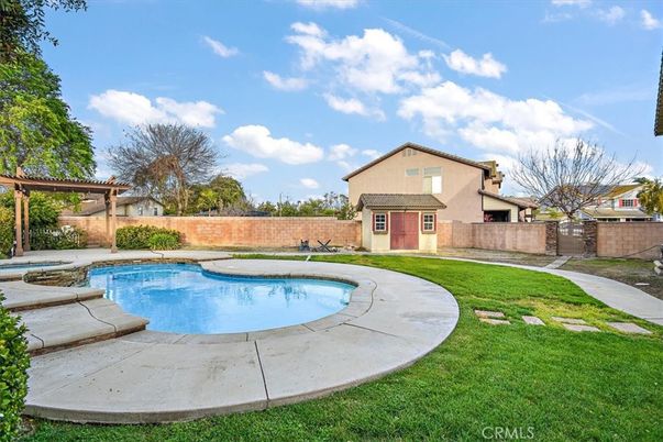 Backyard, Exterior, Pool