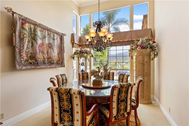 Chandelier, Dining room, Interior
