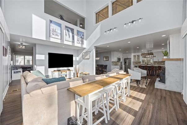 Dining room, Interior, Kitchen, Living room, Pendant Lights, Recessed Lighting, Wood Texture Flooring