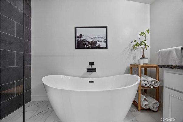 Bathroom, Free Standing Baths, Interior, Marble