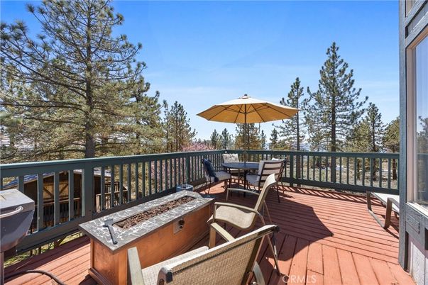 Exterior, Wood Texture Flooring