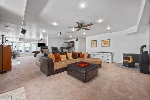 Fitness Equipment, Interior, Living room, Recessed Lighting