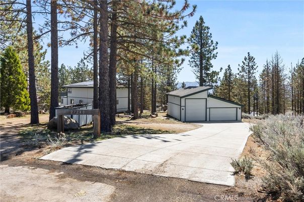 Backyard, Detached Garage, Exterior