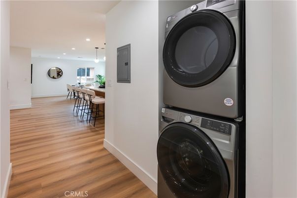 Interior, Kitchen, Pendant Lights, Recessed Lighting, Utility Closets, Washer, Wood Texture Flooring