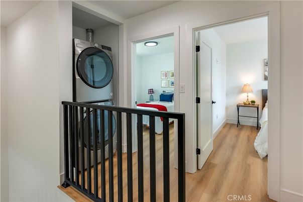 Interior, Utility Closets, Washer, Wood Texture Flooring