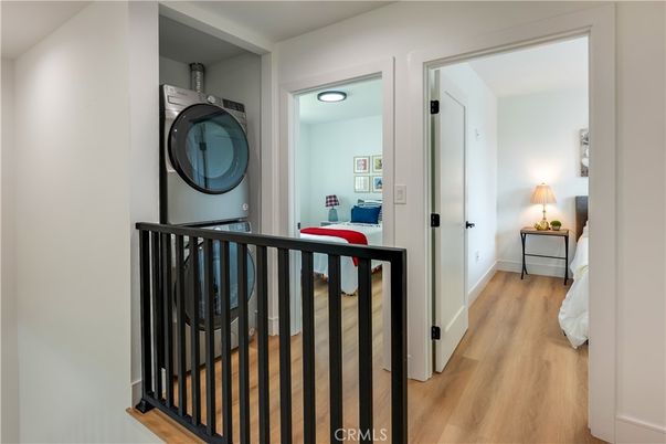 Interior, Utility Closets, Washer, Wood Texture Flooring