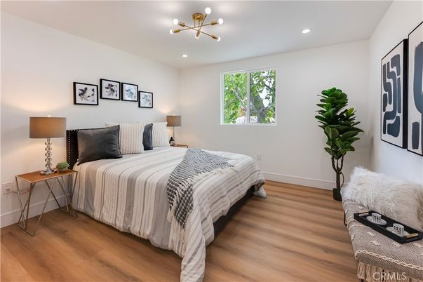 Bedroom, Interior, Pendant Lights, Recessed Lighting, Wood Texture Flooring