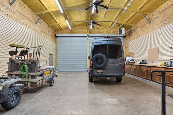 Garage, Interior