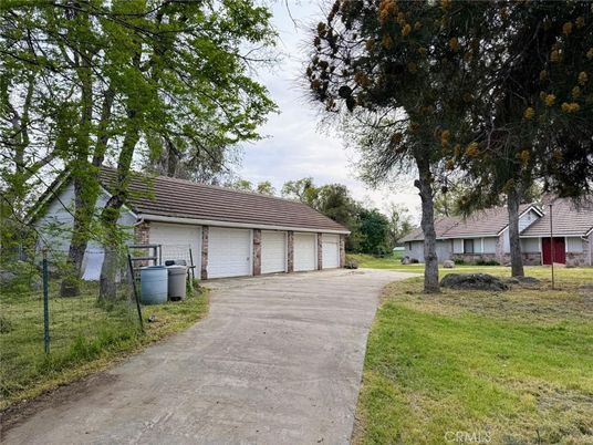 Backyard, Detached Garage, Exterior