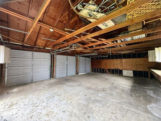 Garage, Interior, Wooden Beams, Wooden Ceilings
