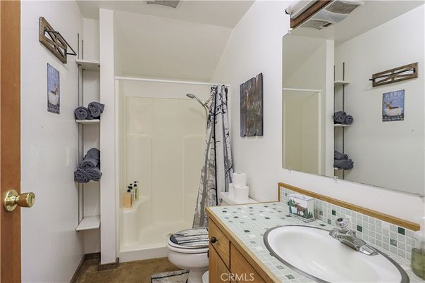 Bathroom, Interior, Tile Countertops