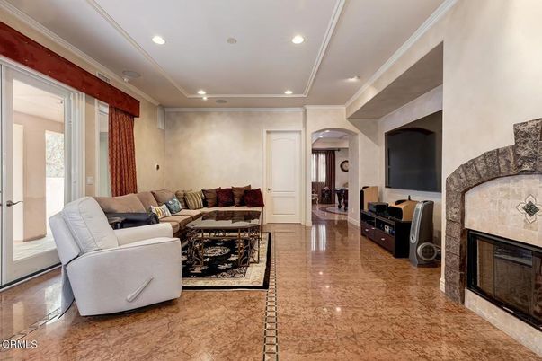 Fireplace, Interior, Living room, Recessed Lighting