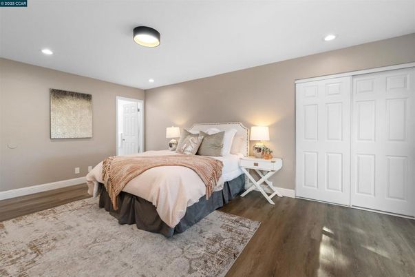 Bedroom, Interior, Recessed Lighting, Wood Texture Flooring