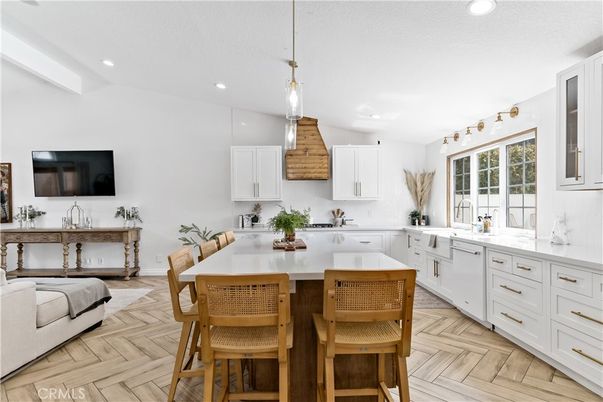Interior, Kitchen, Pendant Lights, Recessed Lighting, Wood Texture Flooring
