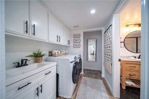 Interior, Recessed Lighting, Washer
