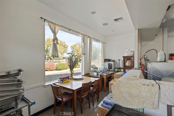 Dining room, Interior, Recessed Lighting