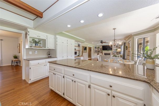Chandelier, Dining room, Interior, Kitchen, Recessed Lighting, Wood Texture Flooring
