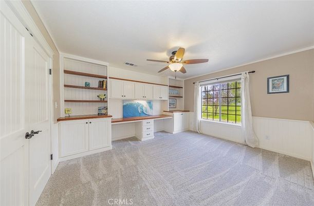 Home Office, Interior