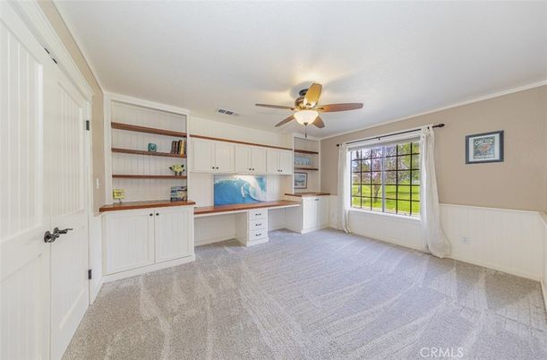 Home Office, Interior