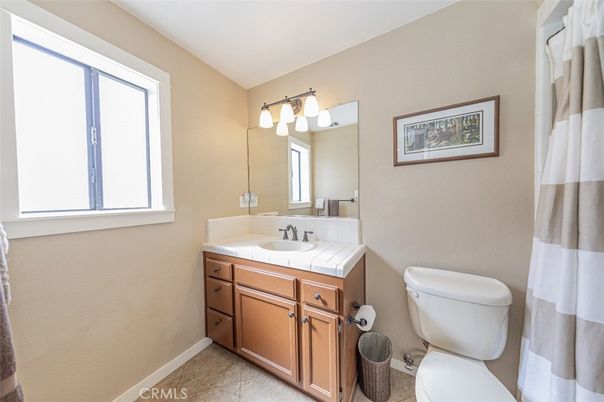 Bathroom, Interior, Tile Countertops