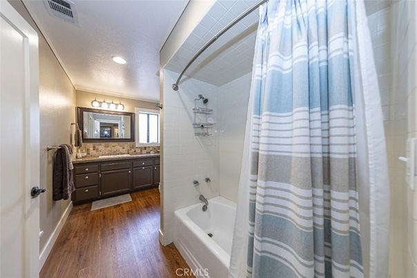 Bathroom, Interior, Recessed Lighting, Wood Texture Flooring