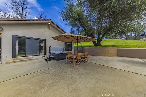 Exterior, Hot Tub
