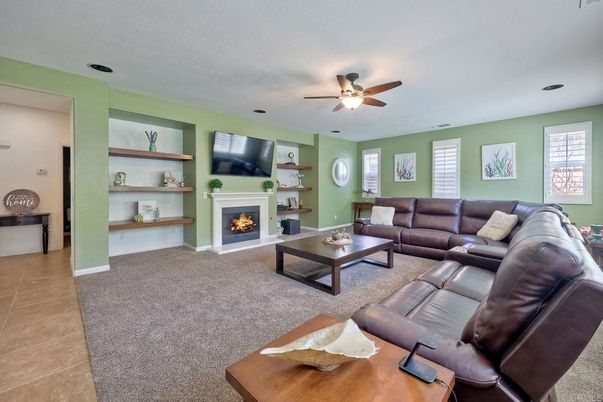 Fireplace, Interior, Living room