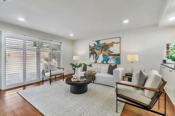 Interior, Living room, Recessed Lighting, Wood Texture Flooring