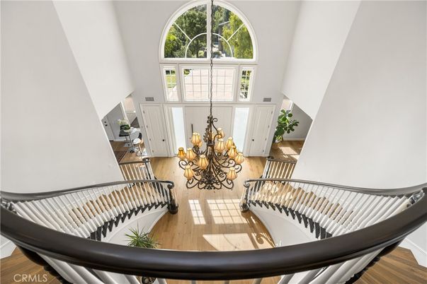 Chandelier, Interior, Wood Texture Flooring