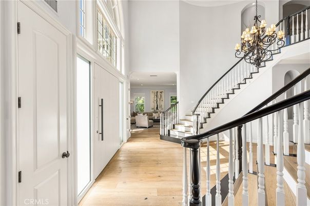 Chandelier, Interior, Recessed Lighting, Wood Texture Flooring