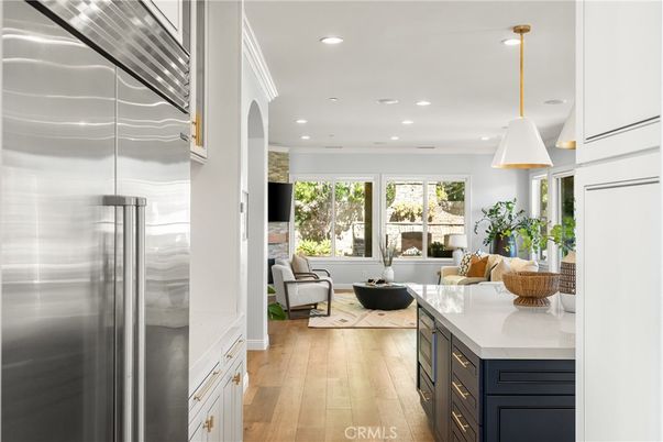 Interior, Kitchen, Living room, Pendant Lights, Recessed Lighting, Stainless Steel Appliances, Wood Texture Flooring