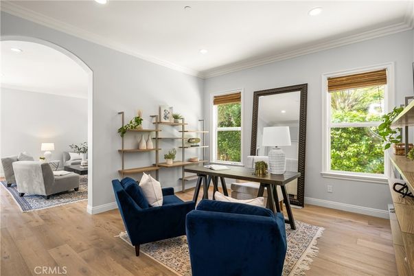 Home Office, Interior, Living room, Recessed Lighting, Wood Texture Flooring