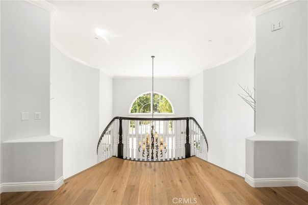 Interior, Pendant Lights, Recessed Lighting, Wood Texture Flooring