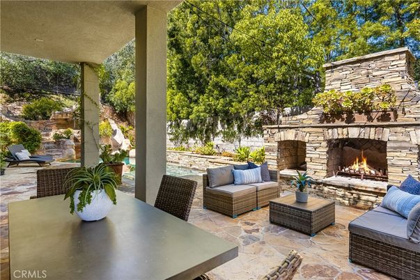 Exterior, Fireplace