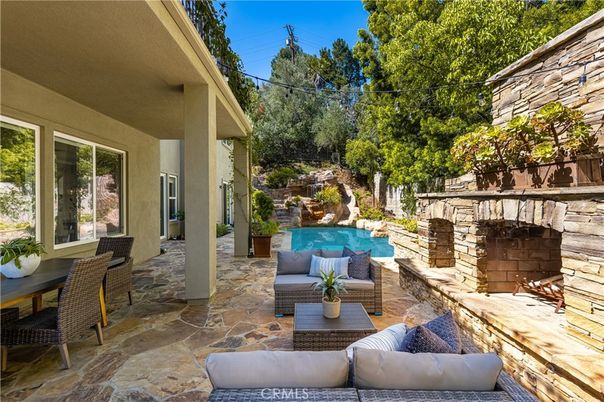 Exterior, Fireplace, Pool