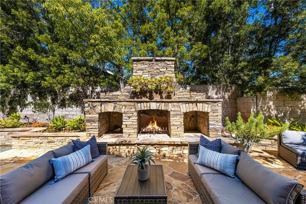 Exterior, Fireplace