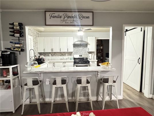 Interior, Kitchen, Pendant Lights, Wood Texture Flooring