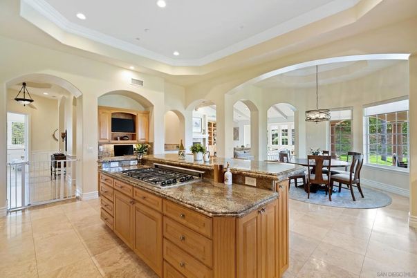 Dining room, Interior, Kitchen, Pendant Lights, Recessed Lighting