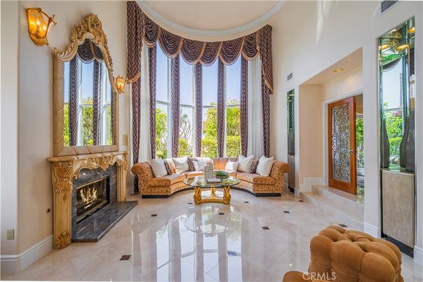 Fireplace, Interior, Living room, Recessed Lighting