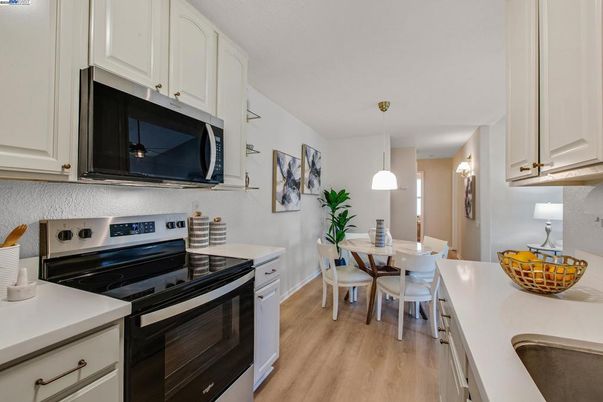 Dining room, Interior, Kitchen, Pendant Lights, Wood Texture Flooring