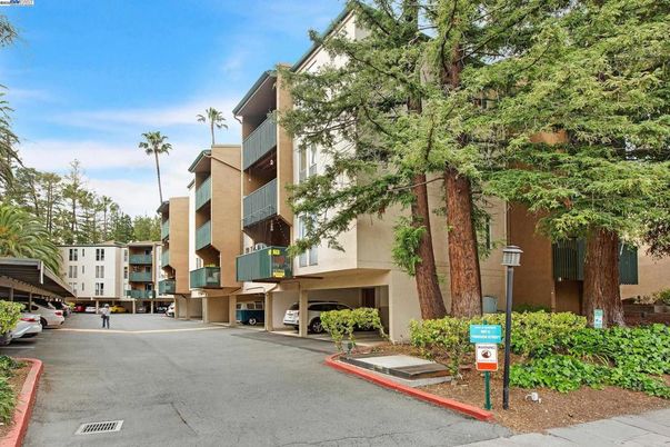 Exterior, Facade, Condo Building