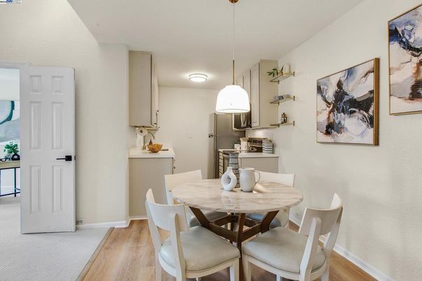 Dining room, Interior, Kitchen, Pendant Lights, Wood Texture Flooring