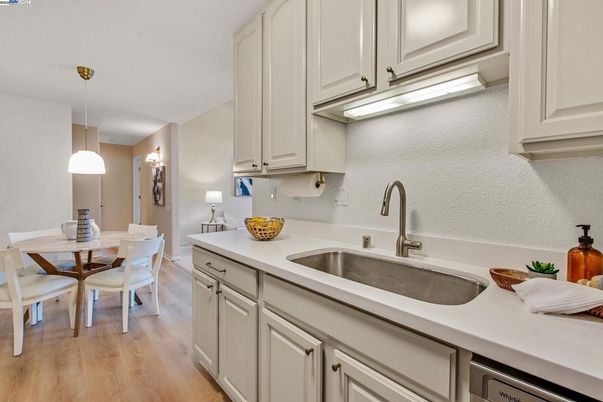 Dining room, Interior, Kitchen, Pendant Lights, Wood Texture Flooring