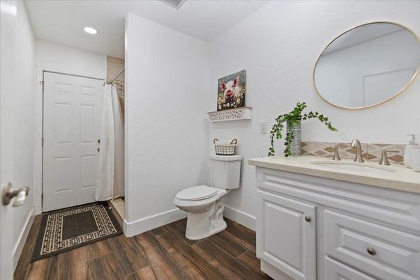 Bathroom, Interior, Recessed Lighting, Wood Texture Flooring